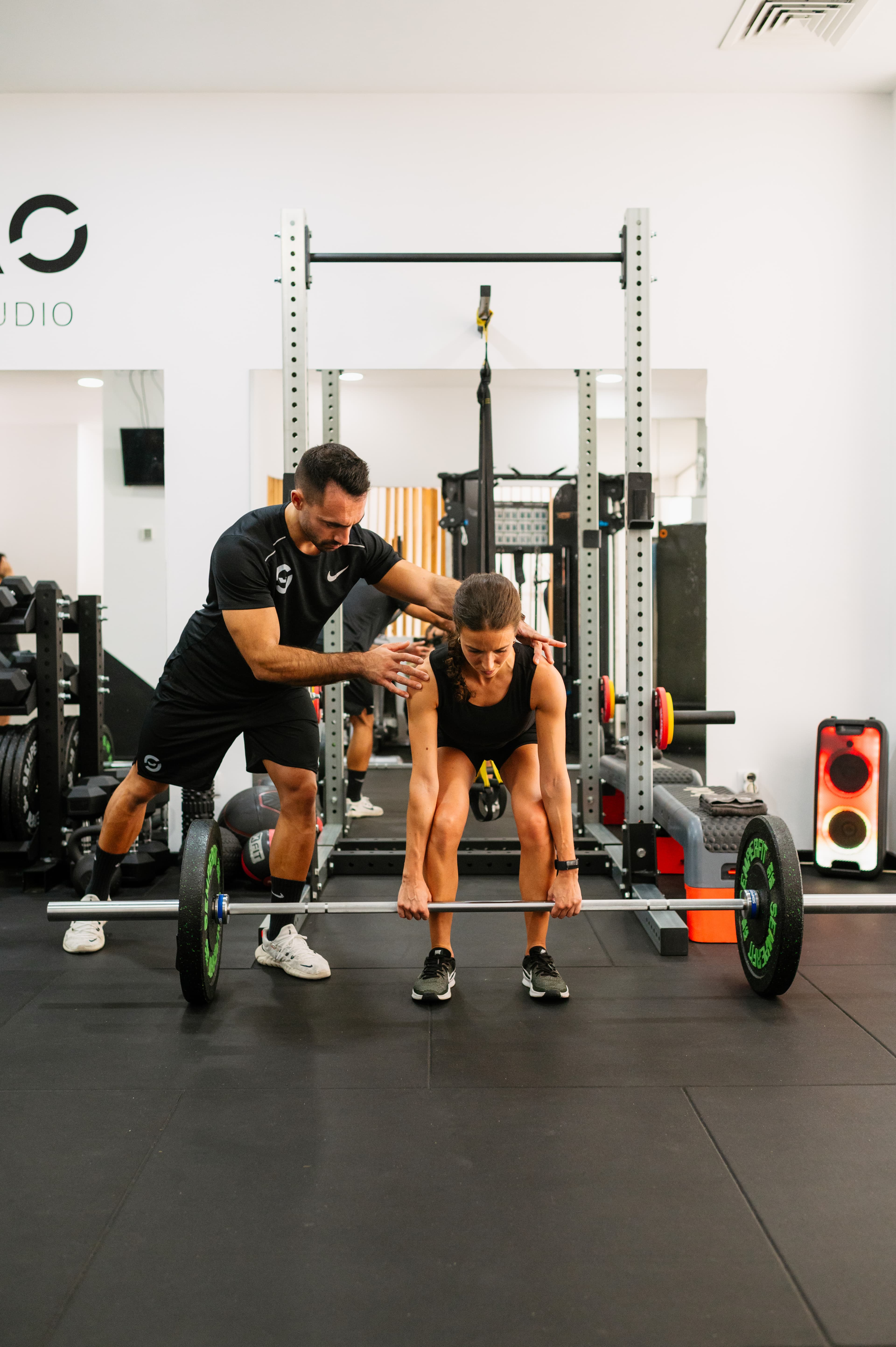 Fabio training deadlifts